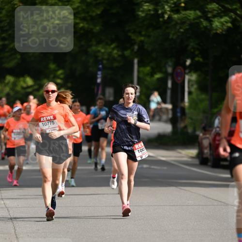 15.06.2025 - REWE Women's Run Dr. Thomas Lammeyer http://msf.ph/oto/7952743 15.06.2025 09:40:37 Laufen 10775, 1001 meine-sportfotos.de