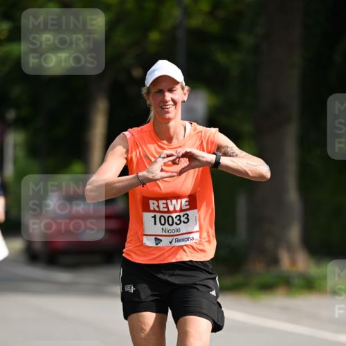 15.06.2025 - REWE Women's Run Dr. Thomas Lammeyer http://msf.ph/oto/7952749 15.06.2025 09:40:38 Laufen 10033 meine-sportfotos.de