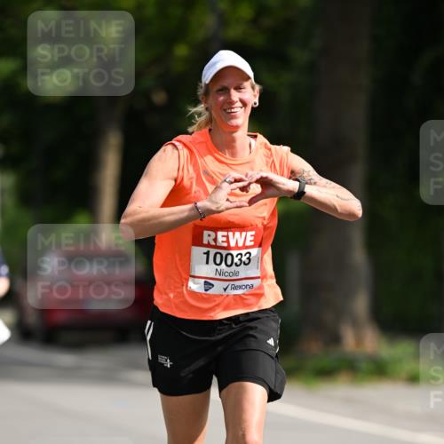 15.06.2025 - REWE Women's Run Dr. Thomas Lammeyer http://msf.ph/oto/7952750 15.06.2025 09:40:38 Laufen 10033 meine-sportfotos.de