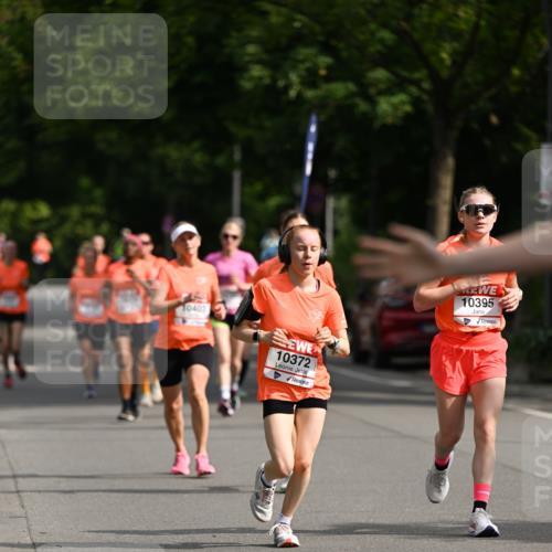 15.06.2025 - REWE Women's Run Dr. Thomas Lammeyer http://msf.ph/oto/7952770 15.06.2025 09:40:42 Laufen 10372, 10395 meine-sportfotos.de