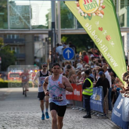 13.06.2025 - Holstenköstenlauf Felixshl http://msf.ph/oto/7952782 13.06.2025 19:42:04 Laufen 2529, 3213 meine-sportfotos.de