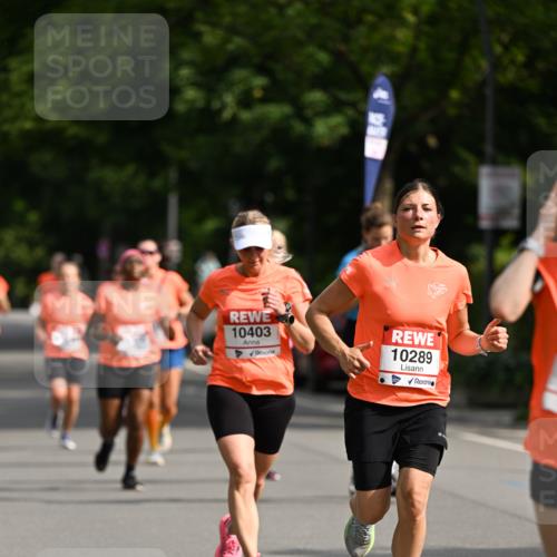 15.06.2025 - REWE Women's Run Dr. Thomas Lammeyer http://msf.ph/oto/7952789 15.06.2025 09:40:45 Laufen 10403, 10289 meine-sportfotos.de