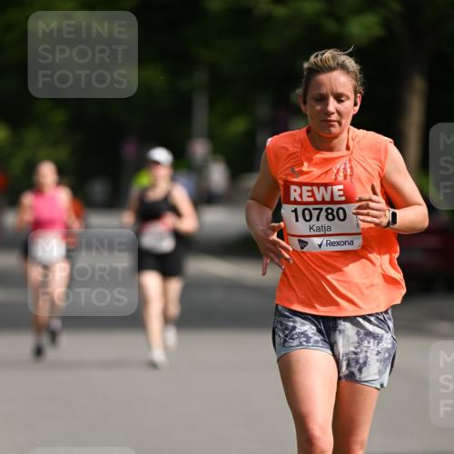 15.06.2025 - REWE Women's Run Dr. Thomas Lammeyer http://msf.ph/oto/7953002 15.06.2025 09:41:18 Laufen 10780 meine-sportfotos.de