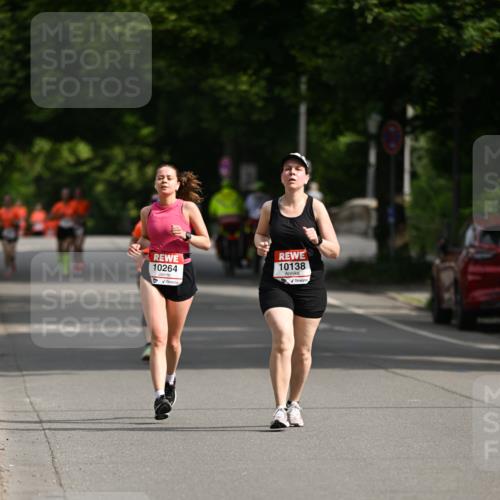 15.06.2025 - REWE Women's Run Dr. Thomas Lammeyer http://msf.ph/oto/7953008 15.06.2025 09:41:19 Laufen 10264, 10138 meine-sportfotos.de