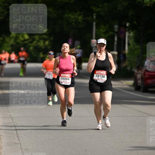 15.06.2025 - REWE Women's Run Dr. Thomas Lammeyer http://msf.ph/oto/7953017 15.06.2025 09:41:20 Laufen 10264, 10138 meine-sportfotos.de