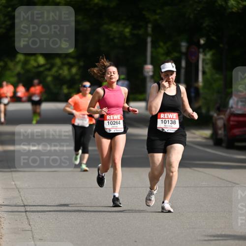 15.06.2025 - REWE Women's Run Dr. Thomas Lammeyer http://msf.ph/oto/7953020 15.06.2025 09:41:21 Laufen 10264, 10138 meine-sportfotos.de