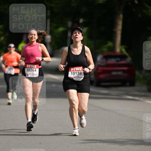 15.06.2025 - REWE Women's Run Dr. Thomas Lammeyer http://msf.ph/oto/7953028 15.06.2025 09:41:22 Laufen 10264, 10138 meine-sportfotos.de