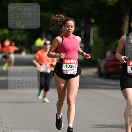 15.06.2025 - REWE Women's Run Dr. Thomas Lammeyer http://msf.ph/oto/7953042 15.06.2025 09:41:23 Laufen 10264 meine-sportfotos.de