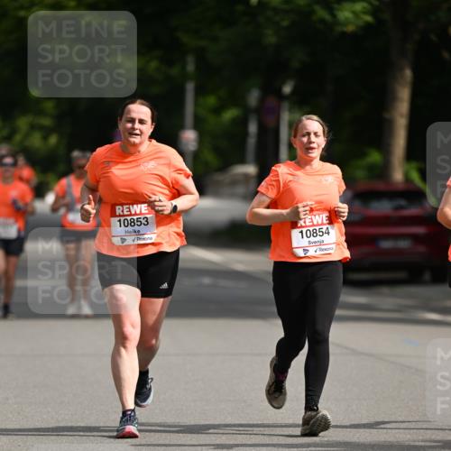 15.06.2025 - REWE Women's Run Dr. Thomas Lammeyer http://msf.ph/oto/7953143 15.06.2025 09:42:00 Laufen 10853, 10854 meine-sportfotos.de