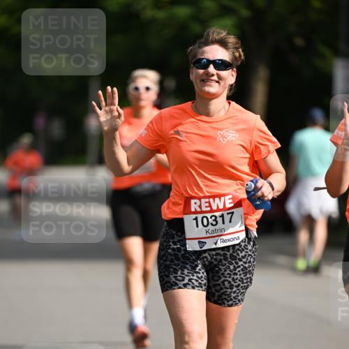 15.06.2025 - REWE Women's Run Dr. Thomas Lammeyer http://msf.ph/oto/7953197 15.06.2025 09:42:09 Laufen 17, 10317 meine-sportfotos.de