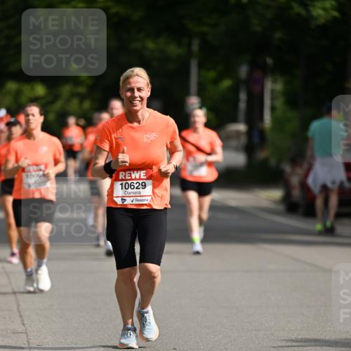 15.06.2025 - REWE Women's Run Dr. Thomas Lammeyer http://msf.ph/oto/7953234 15.06.2025 09:42:14 Laufen 10629 meine-sportfotos.de