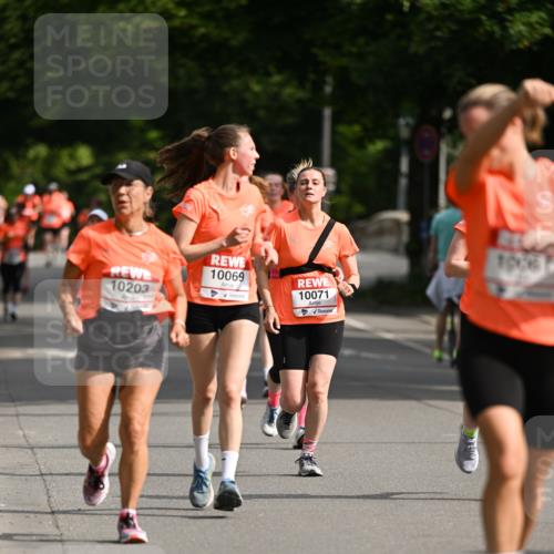 15.06.2025 - REWE Women's Run Dr. Thomas Lammeyer http://msf.ph/oto/7953261 15.06.2025 09:42:18 Laufen 10203, 10069, 10071 meine-sportfotos.de