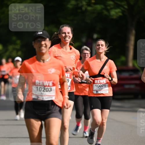 15.06.2025 - REWE Women's Run Dr. Thomas Lammeyer http://msf.ph/oto/7953277 15.06.2025 09:42:21 Laufen 9, 10203, 10071 meine-sportfotos.de