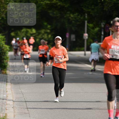 15.06.2025 - REWE Women's Run Dr. Thomas Lammeyer http://msf.ph/oto/7953286 15.06.2025 09:42:23 Laufen 16, 13, 1001 meine-sportfotos.de