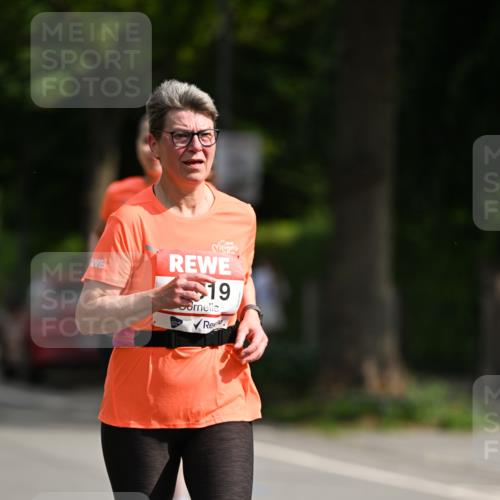 15.06.2025 - REWE Women's Run Dr. Thomas Lammeyer http://msf.ph/oto/7953300 15.06.2025 09:42:25 Laufen 19 meine-sportfotos.de