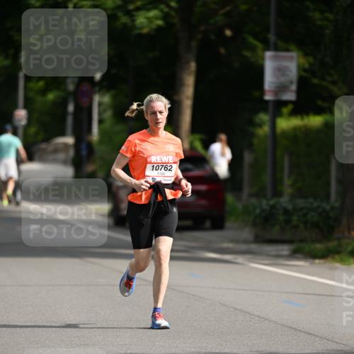 15.06.2025 - REWE Women's Run Dr. Thomas Lammeyer http://msf.ph/oto/7953330 15.06.2025 09:42:30 Laufen 10762 meine-sportfotos.de