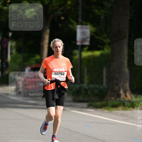 15.06.2025 - REWE Women's Run Dr. Thomas Lammeyer http://msf.ph/oto/7953338 15.06.2025 09:42:31 Laufen 10762 meine-sportfotos.de