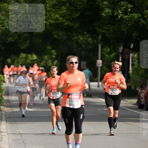 15.06.2025 - REWE Women's Run Dr. Thomas Lammeyer http://msf.ph/oto/7953361 15.06.2025 09:42:35 Laufen 10530, 10328, 10319 meine-sportfotos.de