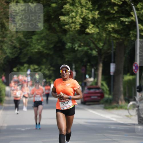 15.06.2025 - REWE Women's Run Jannik Wohlers http://msf.ph/oto/7953393 15.06.2025 08:48:34 Laufen 10531 meine-sportfotos.de