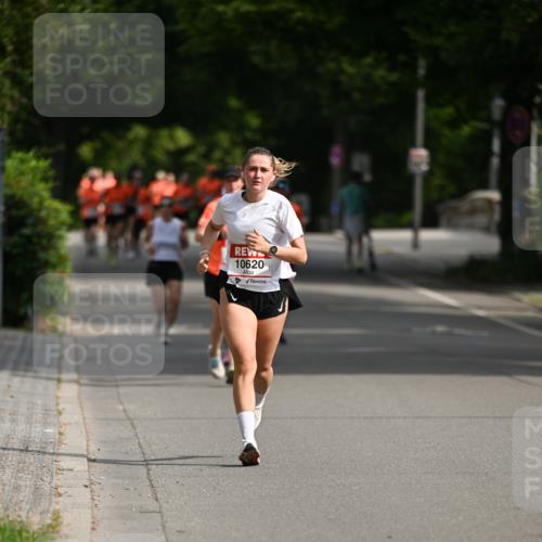 15.06.2025 - REWE Women's Run Dr. Thomas Lammeyer http://msf.ph/oto/7953444 15.06.2025 09:42:41 Laufen 10620 meine-sportfotos.de