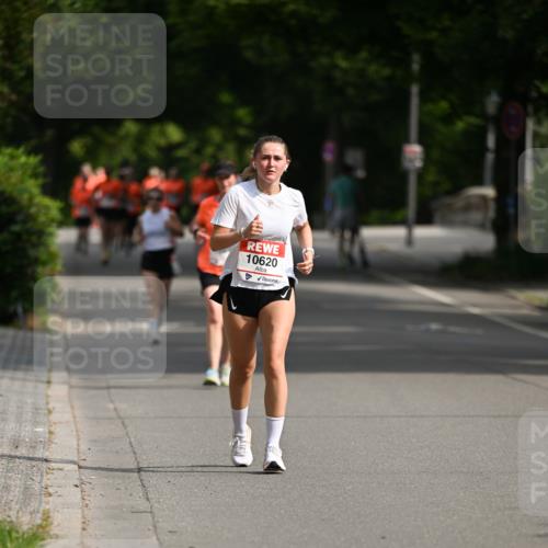 15.06.2025 - REWE Women's Run Dr. Thomas Lammeyer http://msf.ph/oto/7953449 15.06.2025 09:42:42 Laufen 10620 meine-sportfotos.de
