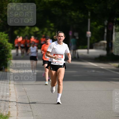 15.06.2025 - REWE Women's Run Dr. Thomas Lammeyer http://msf.ph/oto/7953452 15.06.2025 09:42:42 Laufen 620 meine-sportfotos.de