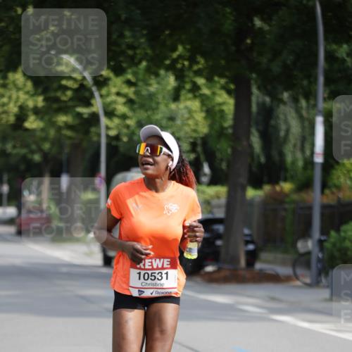 15.06.2025 - REWE Women's Run Jannik Wohlers http://msf.ph/oto/7953455 15.06.2025 08:48:37 Laufen 10531 meine-sportfotos.de