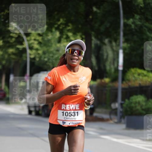 15.06.2025 - REWE Women's Run Jannik Wohlers http://msf.ph/oto/7953475 15.06.2025 08:48:38 Laufen 10531 meine-sportfotos.de