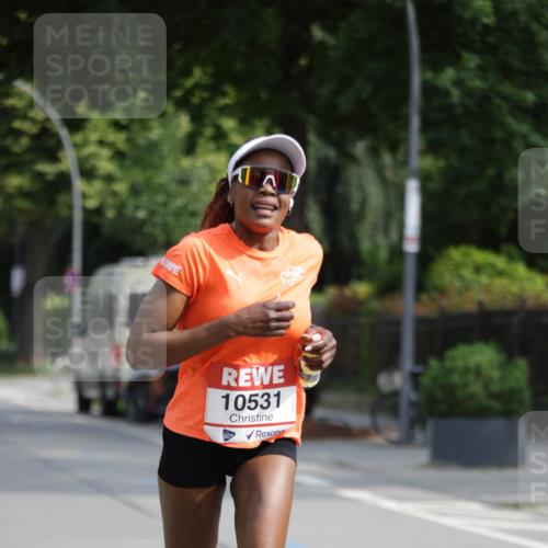 15.06.2025 - REWE Women's Run Jannik Wohlers http://msf.ph/oto/7953476 15.06.2025 08:48:38 Laufen 10531 meine-sportfotos.de