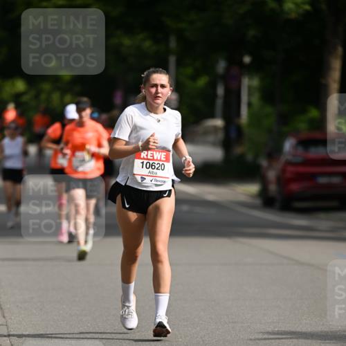 15.06.2025 - REWE Women's Run Dr. Thomas Lammeyer http://msf.ph/oto/7953477 15.06.2025 09:42:43 Laufen 10620 meine-sportfotos.de