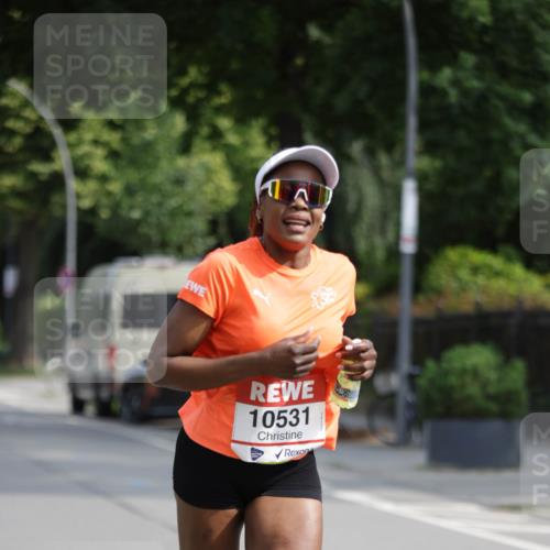 15.06.2025 - REWE Women's Run Jannik Wohlers http://msf.ph/oto/7953481 15.06.2025 08:48:38 Laufen 10531 meine-sportfotos.de