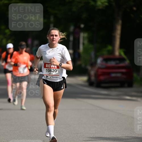 15.06.2025 - REWE Women's Run Dr. Thomas Lammeyer http://msf.ph/oto/7953485 15.06.2025 09:42:44 Laufen 10620 meine-sportfotos.de