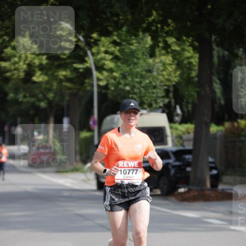 15.06.2025 - REWE Women's Run Jannik Wohlers http://msf.ph/oto/7953506 15.06.2025 08:48:43 Laufen 10777 meine-sportfotos.de