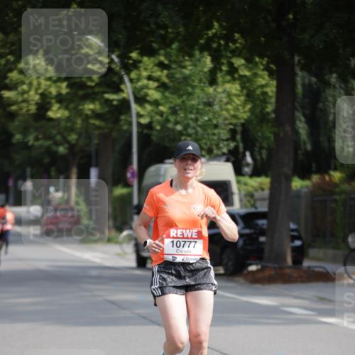 15.06.2025 - REWE Women's Run Jannik Wohlers http://msf.ph/oto/7953508 15.06.2025 08:48:43 Laufen 10777 meine-sportfotos.de