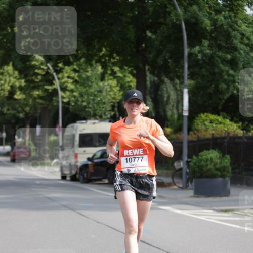 15.06.2025 - REWE Women's Run Jannik Wohlers http://msf.ph/oto/7953537 15.06.2025 08:48:44 Laufen 10777 meine-sportfotos.de
