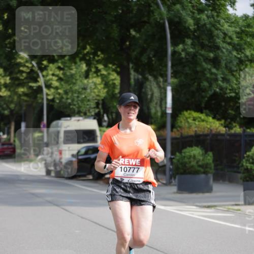 15.06.2025 - REWE Women's Run Jannik Wohlers http://msf.ph/oto/7953544 15.06.2025 08:48:44 Laufen 10777 meine-sportfotos.de