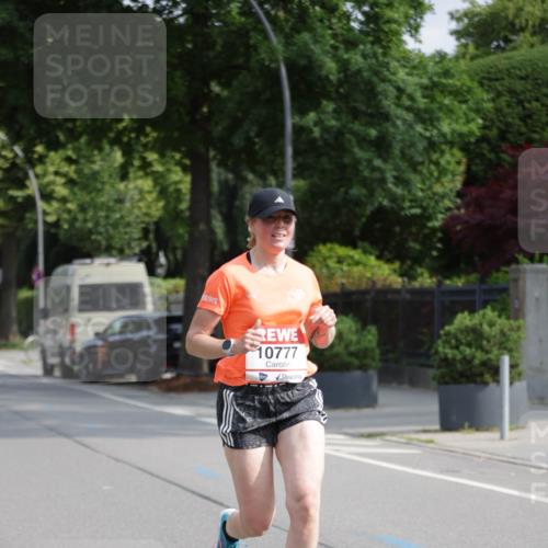 15.06.2025 - REWE Women's Run Jannik Wohlers http://msf.ph/oto/7953556 15.06.2025 08:48:45 Laufen 10777 meine-sportfotos.de
