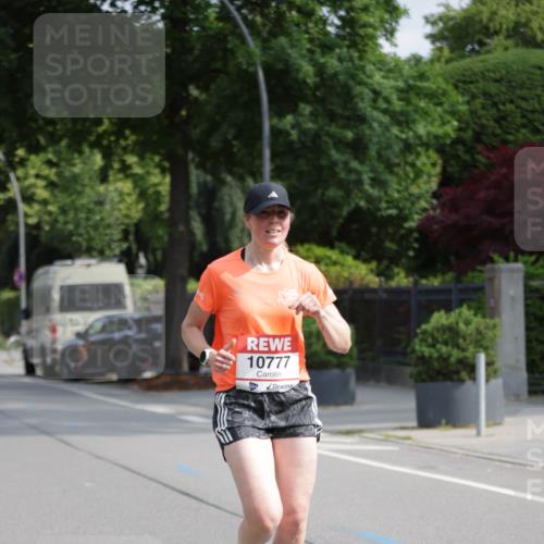 15.06.2025 - REWE Women's Run Jannik Wohlers http://msf.ph/oto/7953561 15.06.2025 08:48:45 Laufen 10777 meine-sportfotos.de