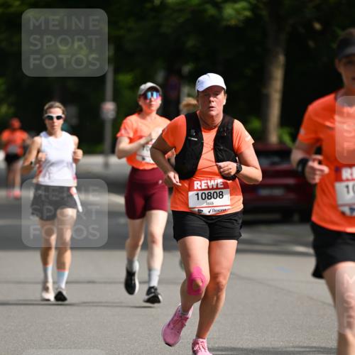 15.06.2025 - REWE Women's Run Dr. Thomas Lammeyer http://msf.ph/oto/7953562 15.06.2025 09:42:49 Laufen 10808 meine-sportfotos.de