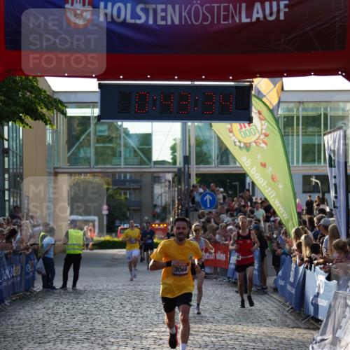 13.06.2025 - Holstenköstenlauf Felixshl http://msf.ph/oto/7953599 13.06.2025 19:43:33 Laufen 2296, 2767, 3066, 3073, 3132 meine-sportfotos.de