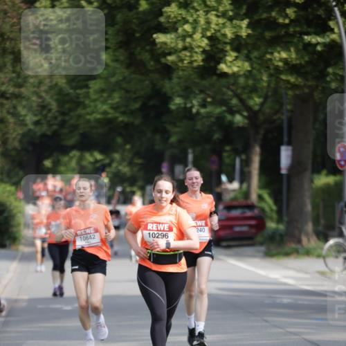 15.06.2025 - REWE Women's Run Jannik Wohlers http://msf.ph/oto/7953603 15.06.2025 08:48:48 Laufen 10642, 10296, 240 meine-sportfotos.de