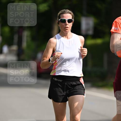 15.06.2025 - REWE Women's Run Dr. Thomas Lammeyer http://msf.ph/oto/7953610 15.06.2025 09:42:54 Laufen 3 meine-sportfotos.de