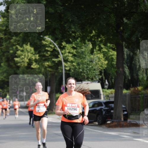 15.06.2025 - REWE Women's Run Jannik Wohlers http://msf.ph/oto/7953619 15.06.2025 08:48:51 Laufen 10296 meine-sportfotos.de