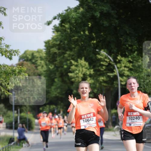15.06.2025 - REWE Women's Run Jannik Wohlers http://msf.ph/oto/7953662 15.06.2025 08:48:53 Laufen 10642, 10240 meine-sportfotos.de