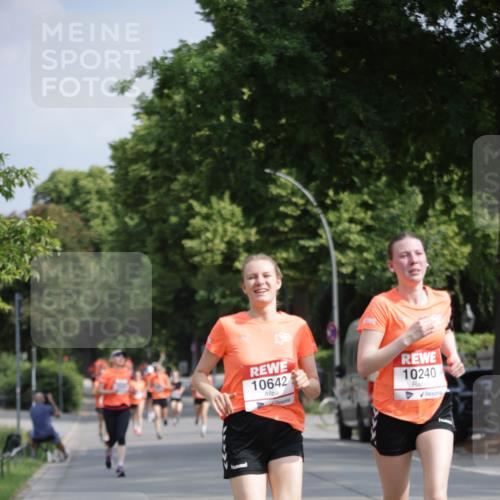 15.06.2025 - REWE Women's Run Jannik Wohlers http://msf.ph/oto/7953672 15.06.2025 08:48:53 Laufen 10642, 10240 meine-sportfotos.de