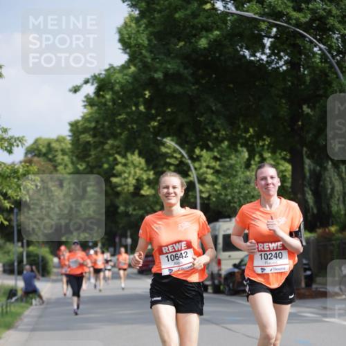 15.06.2025 - REWE Women's Run Jannik Wohlers http://msf.ph/oto/7953679 15.06.2025 08:48:54 Laufen 10642, 10240 meine-sportfotos.de