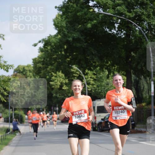 15.06.2025 - REWE Women's Run Jannik Wohlers http://msf.ph/oto/7953682 15.06.2025 08:48:54 Laufen 10642, 10240 meine-sportfotos.de