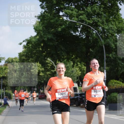 15.06.2025 - REWE Women's Run Jannik Wohlers http://msf.ph/oto/7953694 15.06.2025 08:48:54 Laufen 10642, 10240 meine-sportfotos.de