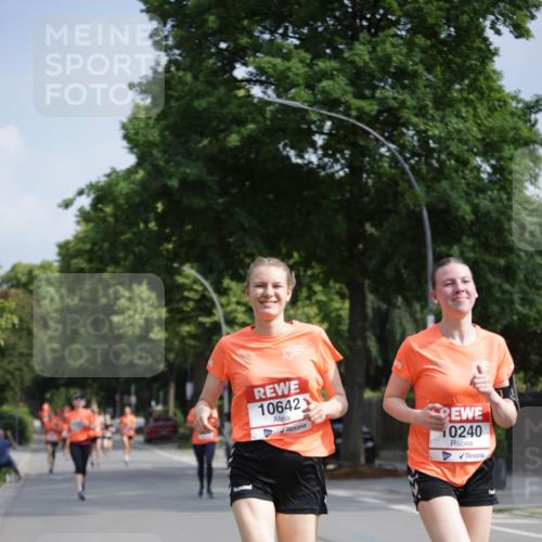 15.06.2025 - REWE Women's Run Jannik Wohlers http://msf.ph/oto/7953702 15.06.2025 08:48:54 Laufen 10642, 10240 meine-sportfotos.de