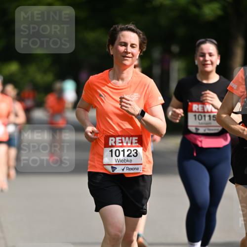 15.06.2025 - REWE Women's Run Dr. Thomas Lammeyer http://msf.ph/oto/7953719 15.06.2025 09:43:09 Laufen 10115, 10123 meine-sportfotos.de